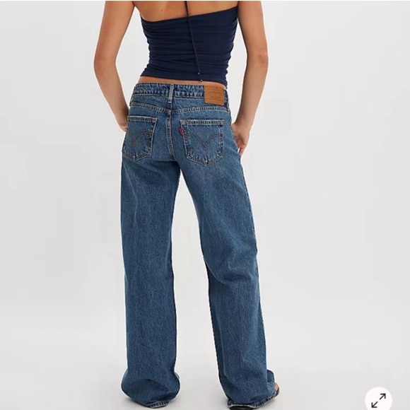 Signature by Levi Strauss Classic Blue Wide-Leg Jeans - Picture 2 of 5